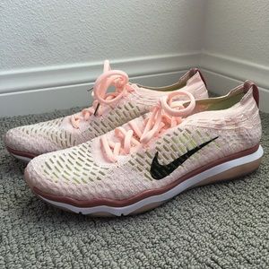 Nike Womens Air Zoom Fearless Flyknit Running